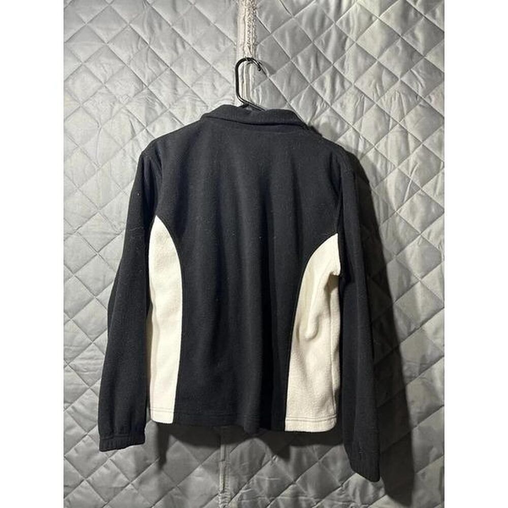Champion Women's White and Black Jacket - Picture 6 of 7